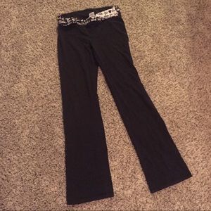 Victoria’s Secret Yoga Pants